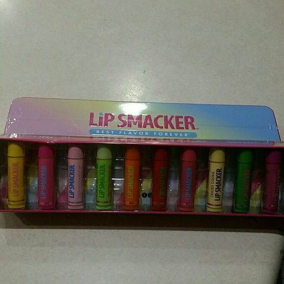 - MYSTERY lips packs 20-23 total lipsmacker & variety - Picture 9 of 12